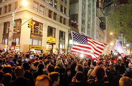 חגיגות חיסול בן-לאדן. הרשתות החברתיות היוו כלי מושלם כדי לארגן אותן