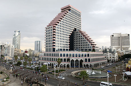 מגדל האופרה בתל אביב. א. דורי בנתה כמה מהפרויקטים הגדולים בארץ