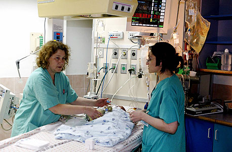 אחיות בבית חולים (ארכיון)