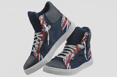 מיני: נעליים מיני: נעליים