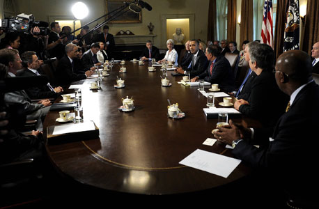 מוסף קפיטליזם ישיבה ישיבת קבינט ברק אובמה, צילום: אי פי אי