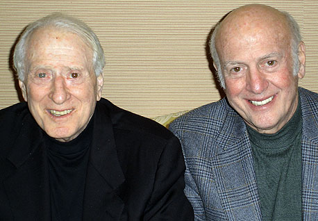 ג'רי לייבר (משמאל) ומייק סטולר. שותפים וחברים 61 שנה