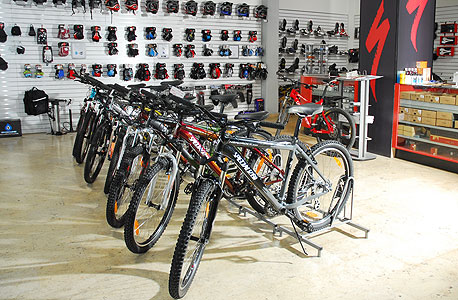 יריד מכירת אופניים, צילום: עדי פרומקין