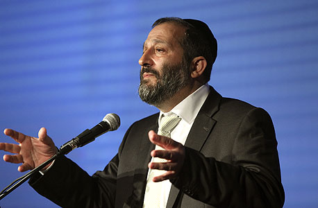 אריה דרעי. החל לגייס תורמים