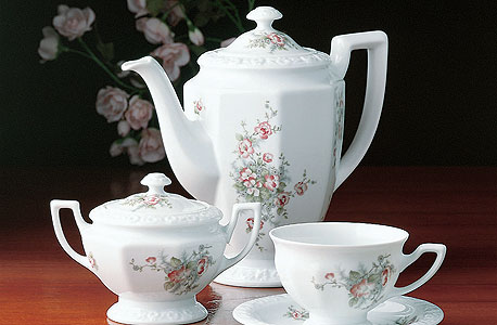 סט "הגינה של מריה", רוזנטל. שנת ייצור: 1916 סט "הגינה של מריה", רוזנטל. שנת ייצור: 1916