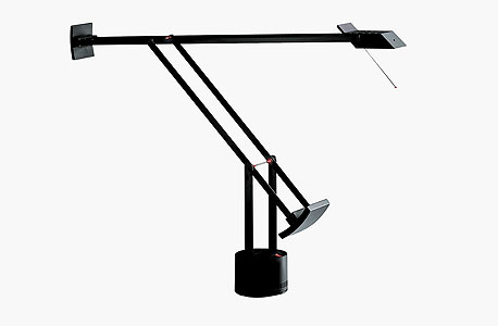 מנורת שולחן Tizio. שנת ייצור: 1972 מנורת שולחן Tizio. שנת ייצור: 1972