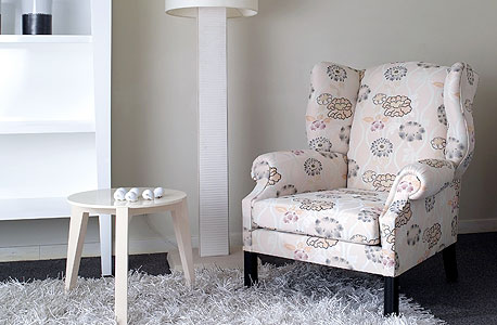 כורסא, קסטיאל. שנת ייצור: 1942 כורסא, קסטיאל. שנת ייצור: 1942