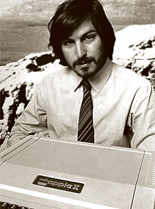 ג'ובס מציג את המחשב "אפל 2" בשנת 77'