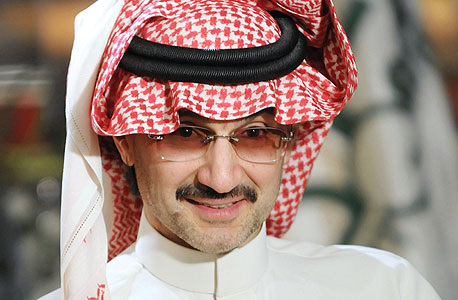 המיליארדר הסעודי בן טלאל מציע: מכוניות פאר תמורת הפצצות