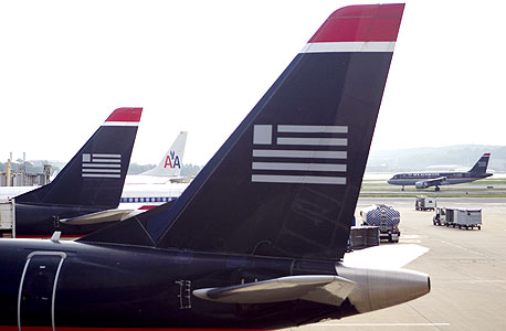 לקראת הקמת חברת התעופה הגדולה בעולם: אמריקן איירוויס ואיירליינס מתמזגות