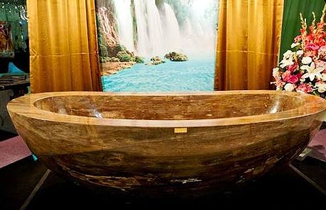 אמבטיית לה גרנד קווין אמבטיית לה גרנד קווין