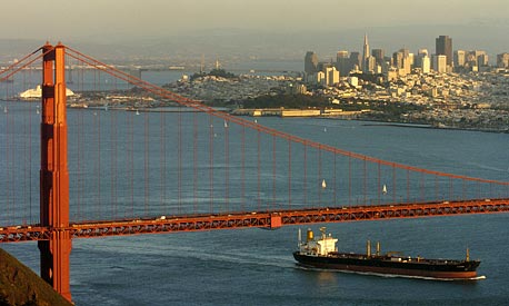 סן פרנסיסקו, קליפורניה. המציאות מכתיבה היצמדות לאג"ח איכותיות ולמניות עם תשואת דיבידנד נאה, צילום: בלומברג