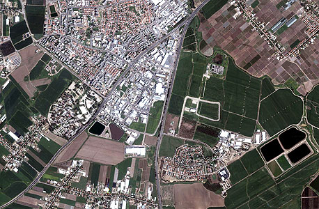 תצלום אוויר של אזור באר־טוביה וקריית מלאכי , צילום מסך: Google Maps