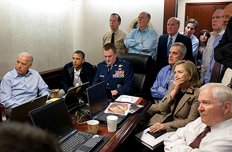 חדר מצב ארצות הברית חיסול אוסמה בן לאדן בין לאדן ברק אובמה הילארי קלינטון, צילום: בלומברג 