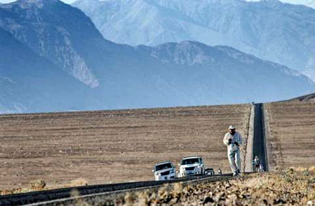 מירוץ בדווטר, קליפורניה מירוץ בדווטר, קליפורניה