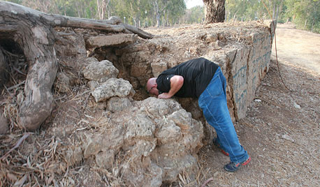 חיפושים אחר רוז. הסבא הודה בחקירתו כי זרק את גופתה לירקון חיפושים אחר רוז. הסבא הודה בחקירתו כי זרק את גופתה לירקון