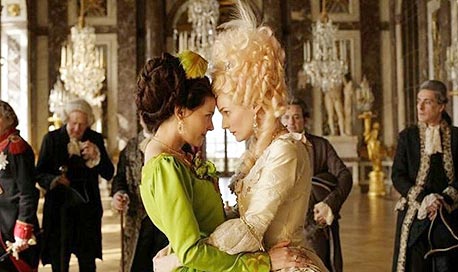 "שלום למלכה". סרט הפתיחה של הפסטיבל, משחזר את ימיה הראשונים של המהפכה הצרפתית "שלום למלכה". סרט הפתיחה של הפסטיבל, משחזר את ימיה הראשונים של המהפכה הצרפתית