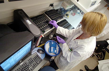 PCR, המכונה לחיתוך וחיבור מחדש של מקטעי גנים. האסל: "בעתיד הן יהיו נפוצות כמו מדפסות", צילום: איי אף פי