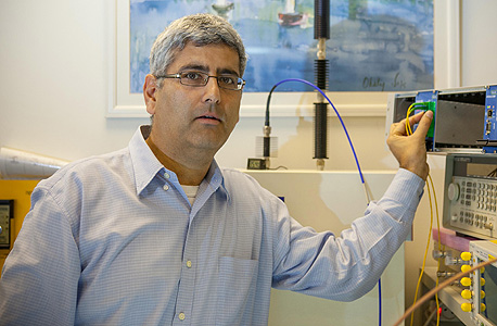 ארז מוצפי מ-Foxcom ארז מוצפי מ-Foxcom