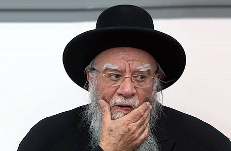 Former Chief Rabbi Is Most Prominent Israeli to Succumb to Covid-19 As Death Toll Reaches 110