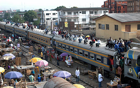 בירת העסקים של ניגריה בפיצוץ אוכלוסין