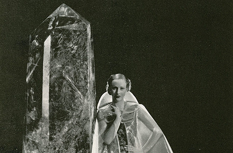  שמלה של סקיאפרלי , צילום: Courtesy of The Metropolitan Museum of Art Photograph by André Durst 
