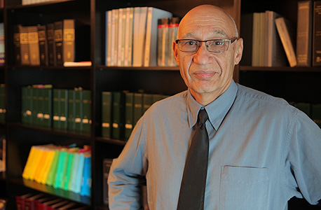 דן מור דן מור