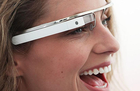 רואה את העתיד: גוגל חשפה את &quot;משקפי הסמארטפון&quot; שלה