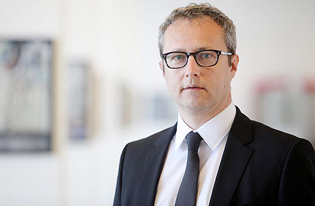 האנליסט עמנואל וולנד מסוכנות הדירוג S&P האנליסט עמנואל וולנד מסוכנות הדירוג S&P