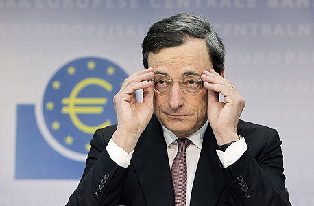 מריו דראגי, נגיד הבנק המרכזי האירופי. "הוא צריך להדפיס 2 טריליון יורו"