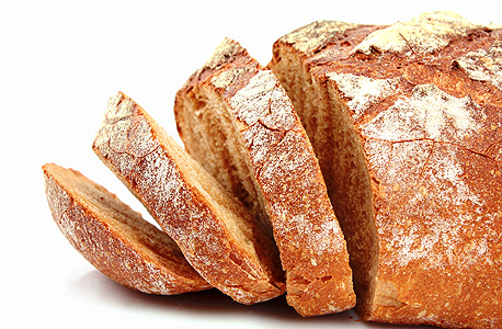 בריטניה: בכל יום נזרקות לפח 24 מיליון פרוסות לחם