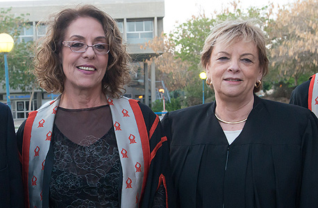 דורית ביניש עם רבקה כרמי נשיאת אוניברסיטת באר שבע