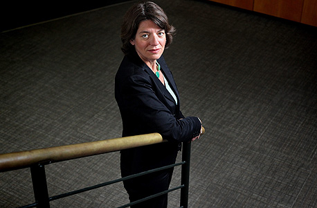 הייקה קאולס. "גרמניה מחנכת אומות אחרות ביחס למערכת הפנסיונית שלהן"