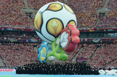 יורו 2012 יהיה אולימפיאדת ברצלונה של פולין? 