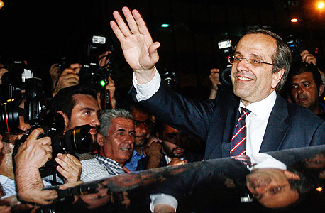 מנהיג מפלגת "דמוקרטיה חדשה" אנטוניס סמאראס. שורה של מועדים מאיימים