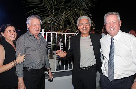 (מימין) אילן גרינבוים, משה אדרי ושאול אלוביץ
