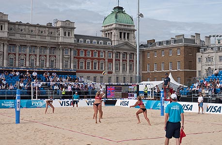   לונדון. מי אמר שצריך ים בשביל חוף