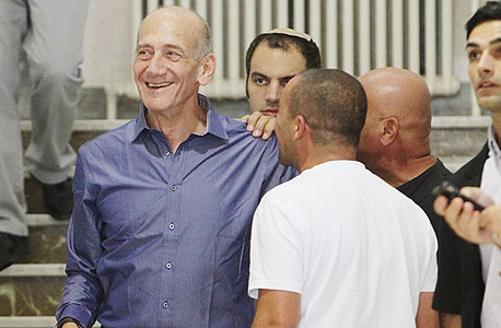 אהוד אולמרט אחרי הכרעת הדין שלשום, צילום: פלאש 90
