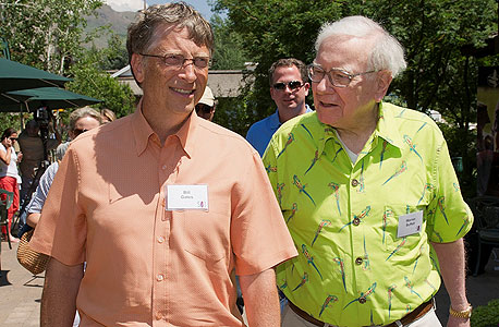 וורן באפט וביל גייטס - האנשים העשירים ביותר בארה"ב, צילום: בלומברג