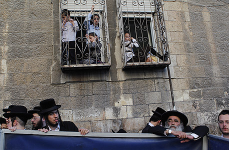 חרדים בהפגנה נגד גיוסם בירושלים (ארכיון), צילום: עטא עוויסאת
