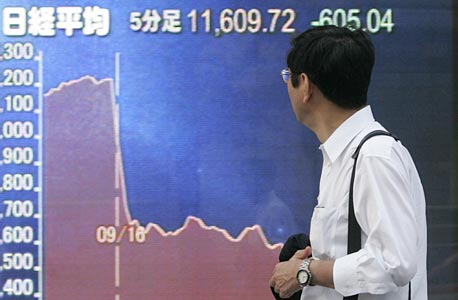 יום שני של ירידות שערים תלולות בבורסות אסיה: מדד הניקיי היפני צנח ב-11.4%