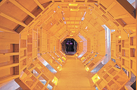 בוטיק LN-CC. אופנת יוניסקס ועיצוב מרשים