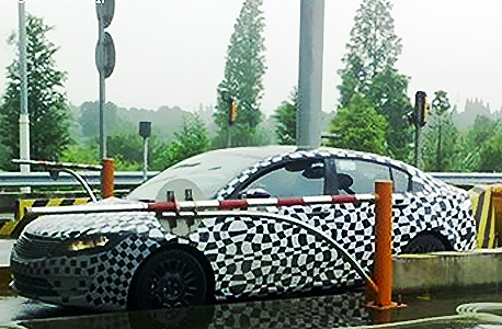 קורוס, המכונית של החברה לישראל, נחשפה בכבישי סין