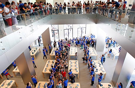 החנויות של אפל בארה"ב מציעות את המחירים הזולים ביותר בעולם לאייפון