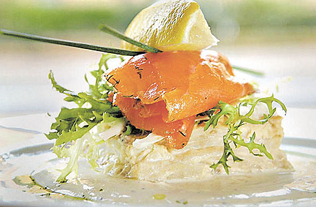 מסעדת Blonde. מחיר: 30 ליש"ט בממוצע לסועד