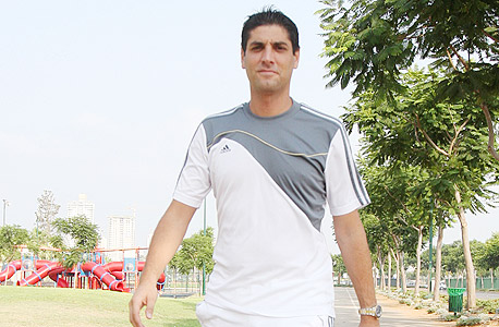 גיא אלמוג, מנהל מערך היועצים של בנק ירושלים גיא אלמוג, מנהל מערך היועצים של בנק ירושלים