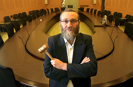 משה גפני, יו"ר ועדת הכספים, צילום: אלכס קולומויסקי 