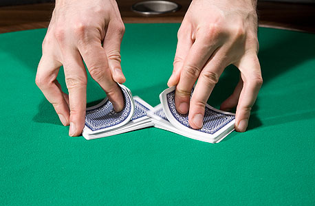  ערבוב קלפים. שתוף פעולה עם הדילר