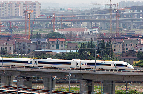 סין השיקה את מסילת הרכבת-המהירה הארוכה בעולם
