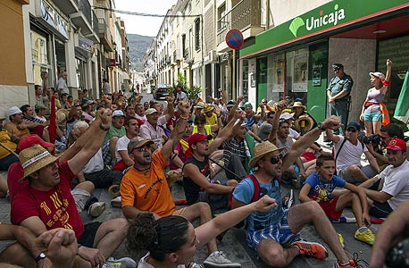 הפגנה בספרד עקב המשבר הכלכלי. האבטלה הגיעה לשיא